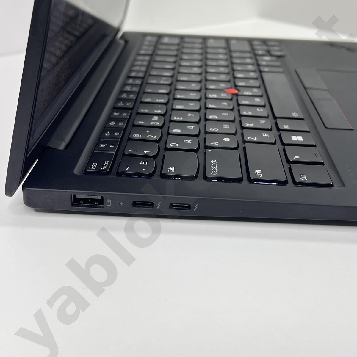 Ноутбук Lenovo ThinkPad X1 Carbon Gen 12 Ultra 7-165U 32Gb/512Gb — фото 4