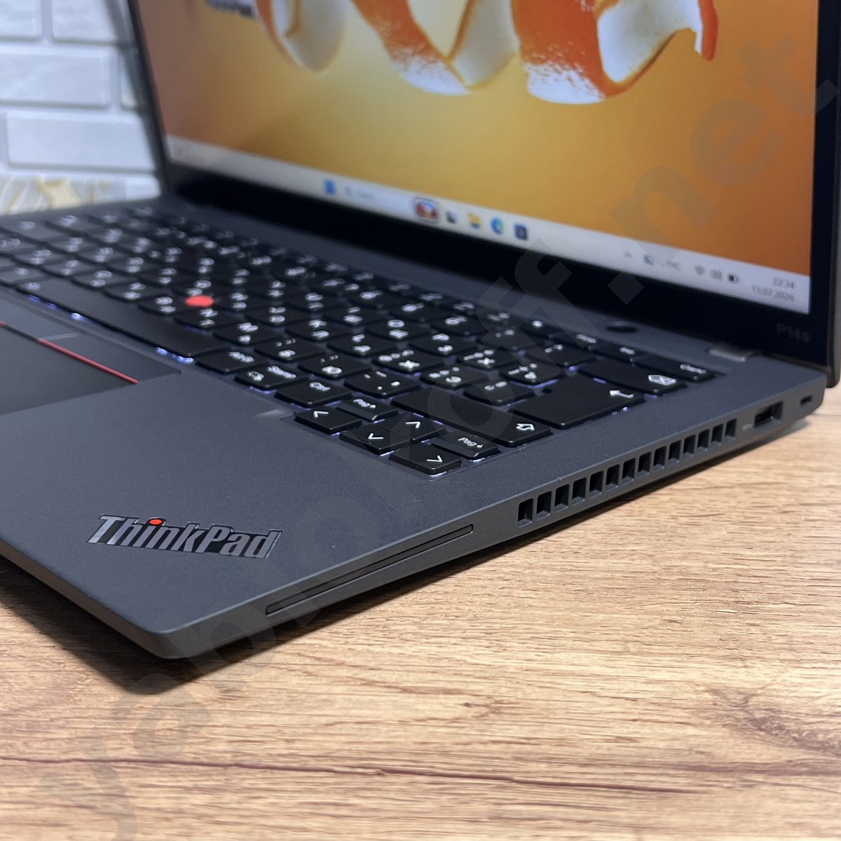 Ноутбук Lenovo ThinkPad P14S Gen 3 Ryzen 7 — фото 3