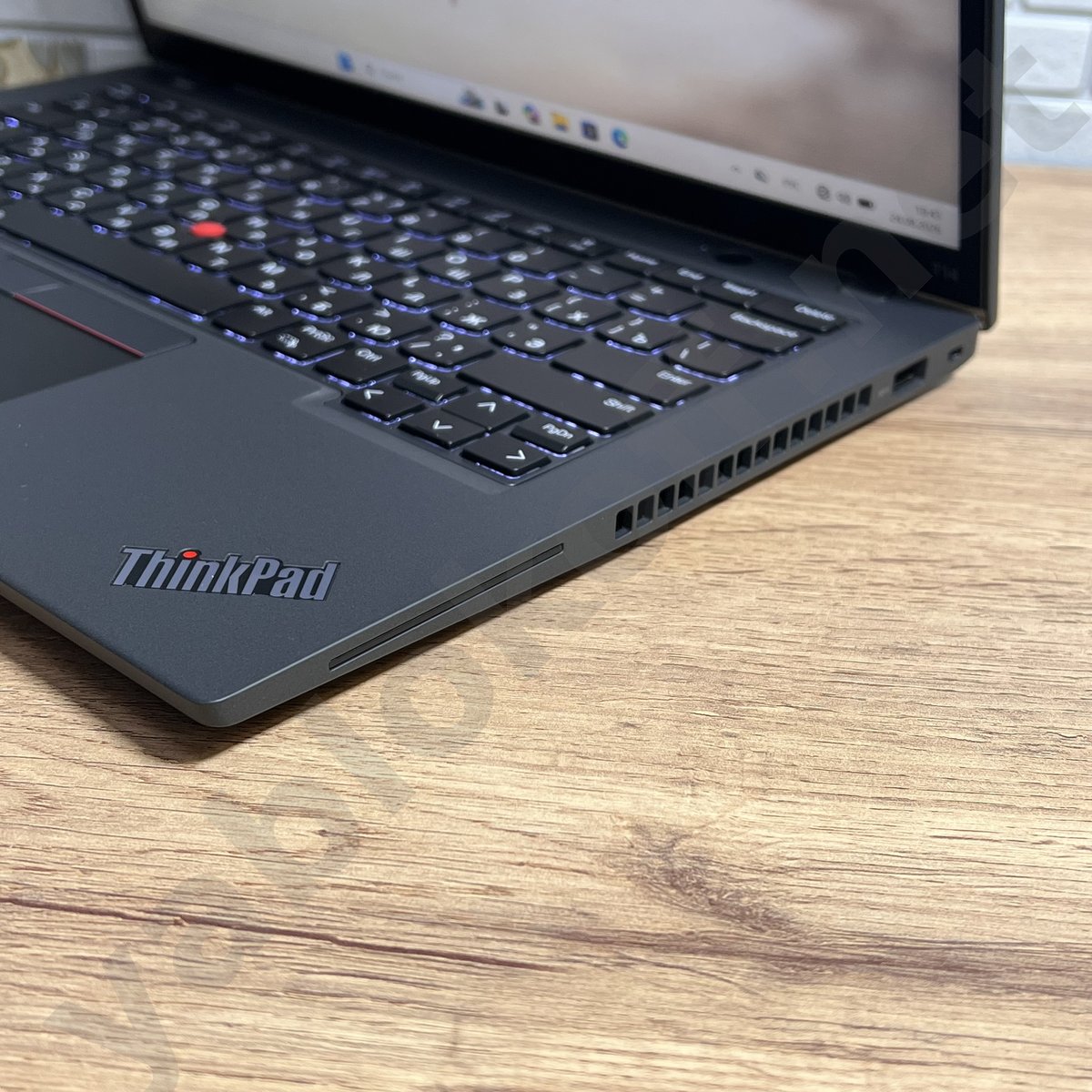 Ноутбук Lenovo ThinkPad T14 Gen 3 Ryzen 5 6650U — фото 3