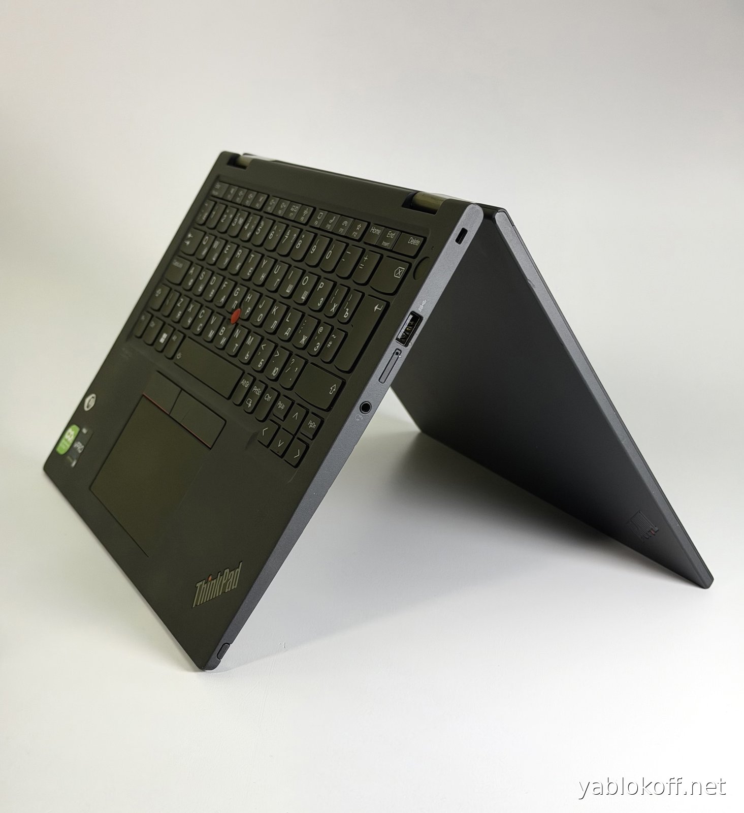 Ноутбук Lenovo Thinkpad X13 yoga Gen 3 — фото 4