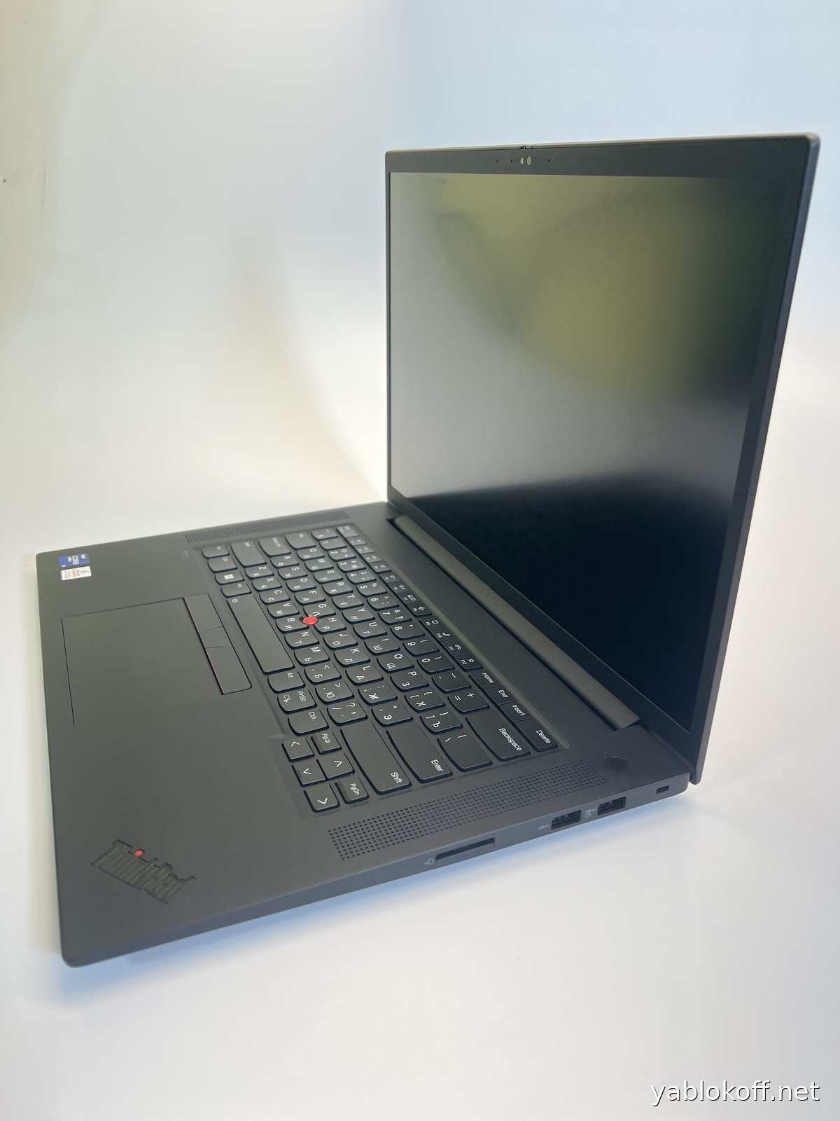 Ноутбук Lenovo ThinkPad P1 Gen 4 — фото 3