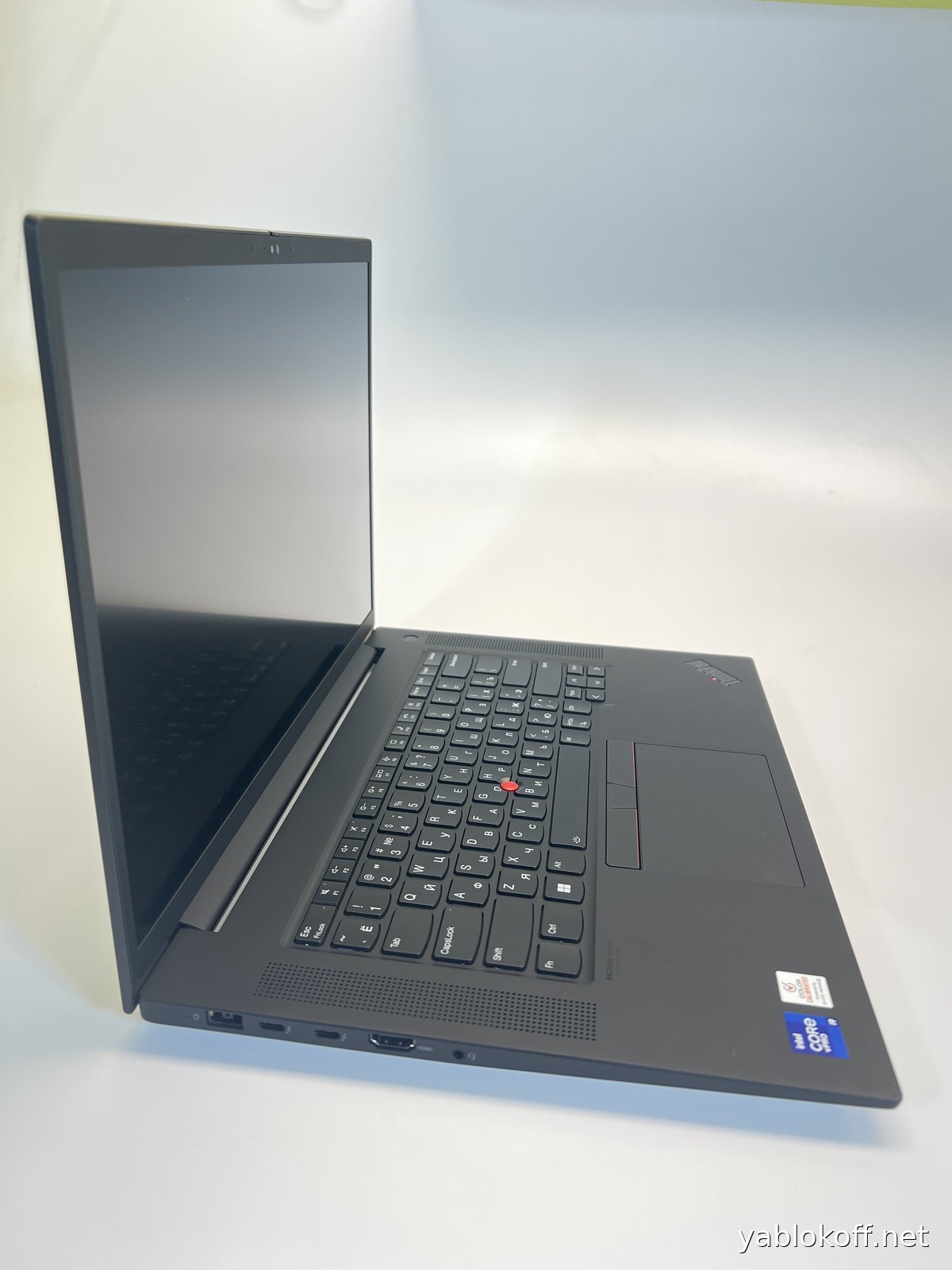 Ноутбук Lenovo ThinkPad P1 Gen 4 — фото 2